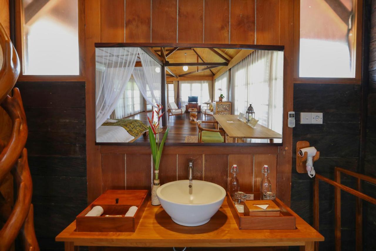 Villa So Long Banyuwangi - Ijen Buitenkant foto