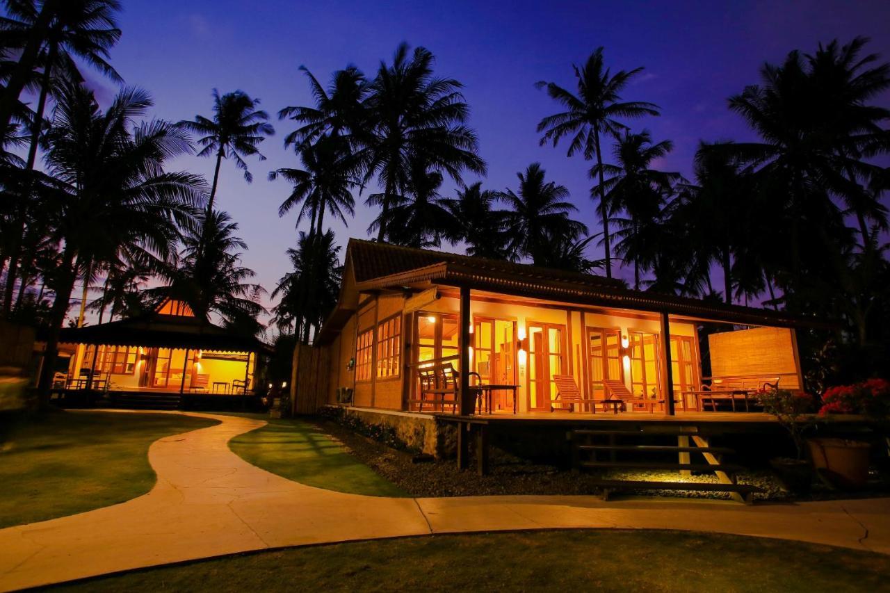 Villa So Long Banyuwangi - Ijen Buitenkant foto